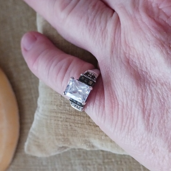 Rhinestone Marcasite Four Prong Set Silver Ring - Picture 10 of 13